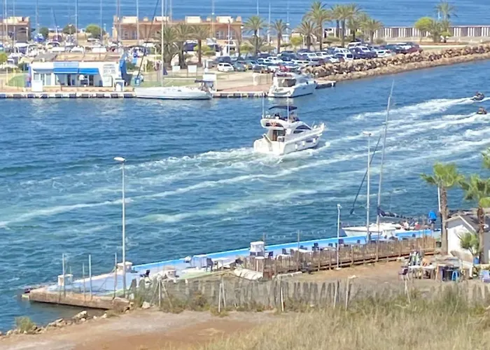 아파트 Km14, Stunning Views 라망가델마르메노